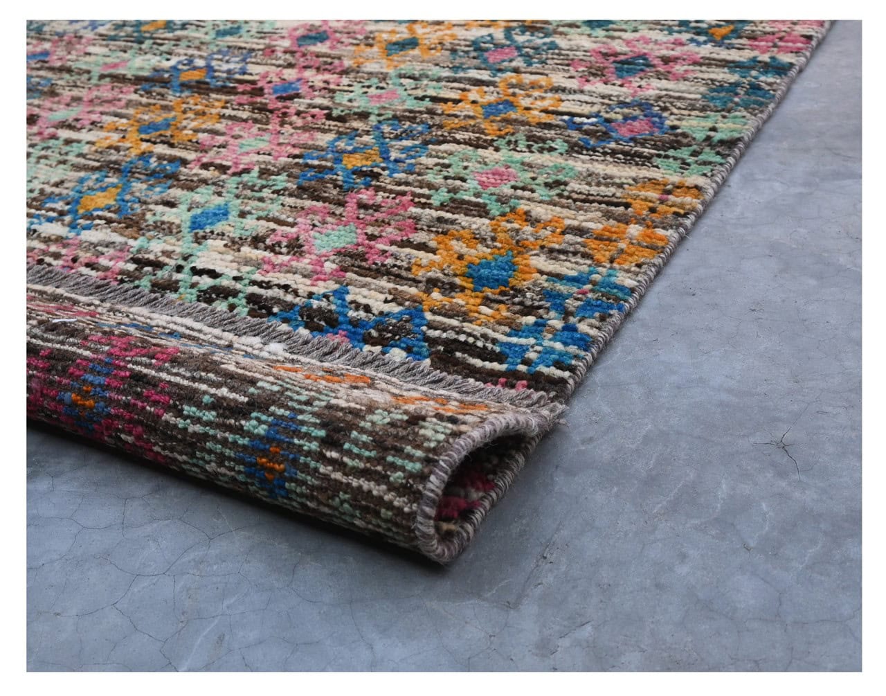 Taimany - Multicolor Tribal Wool Rug - Hand-Knotted 119x84cm