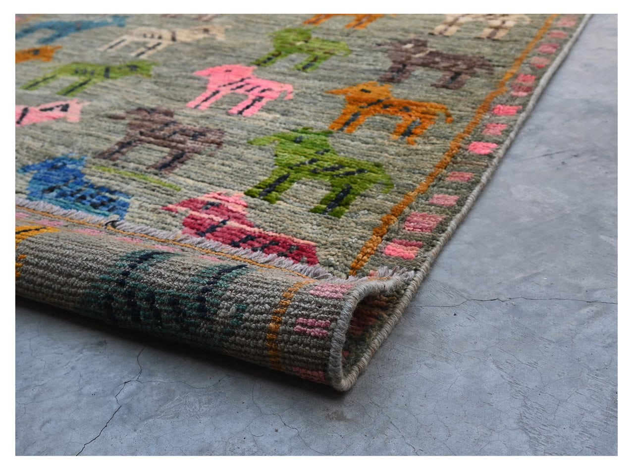 Taimany - Multicolor Tribal Wool Rug - Hand-Knotted 141x96cm