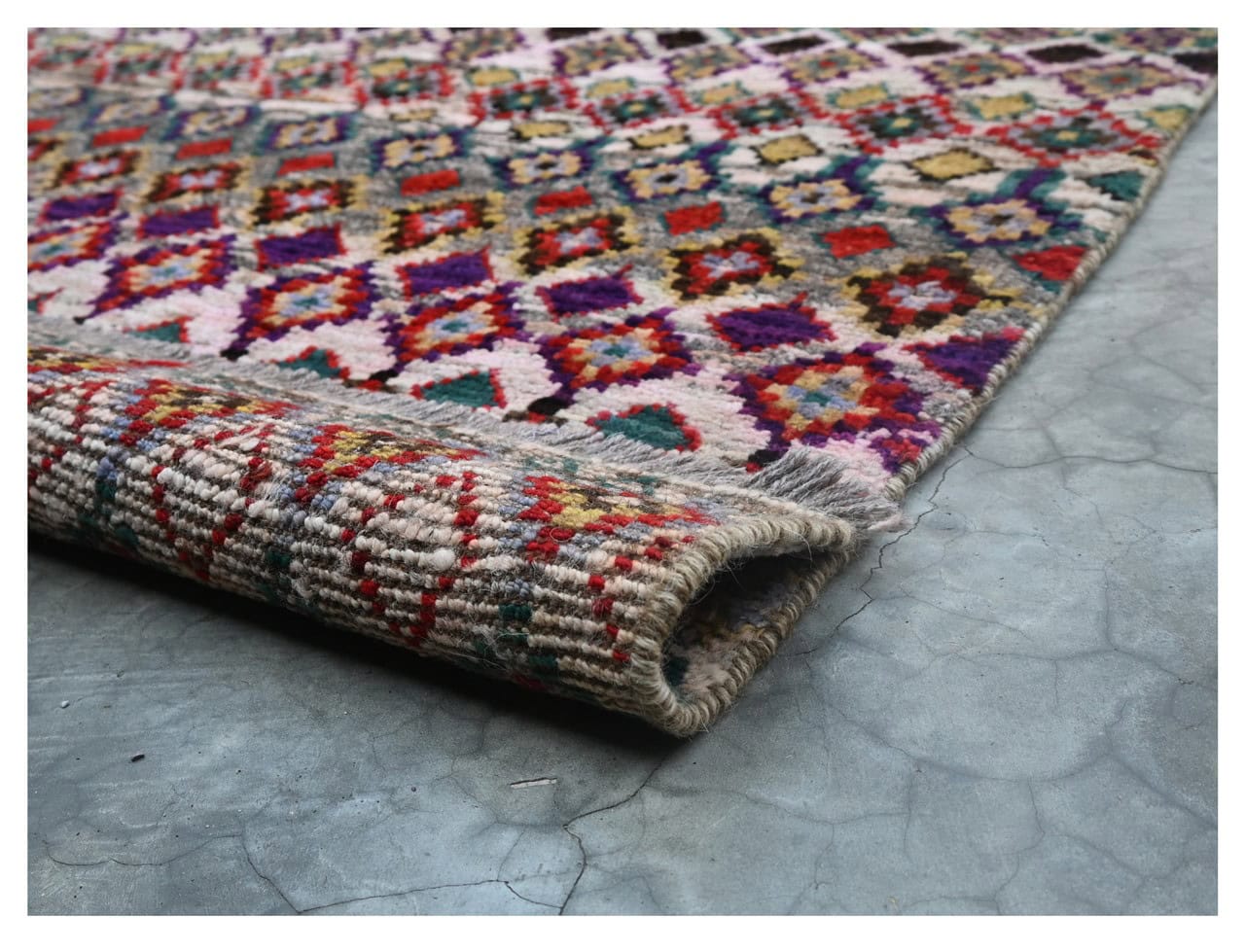 Taimany - Multicolor Tribal Wool Rug - Hand-Knotted 142x90cm