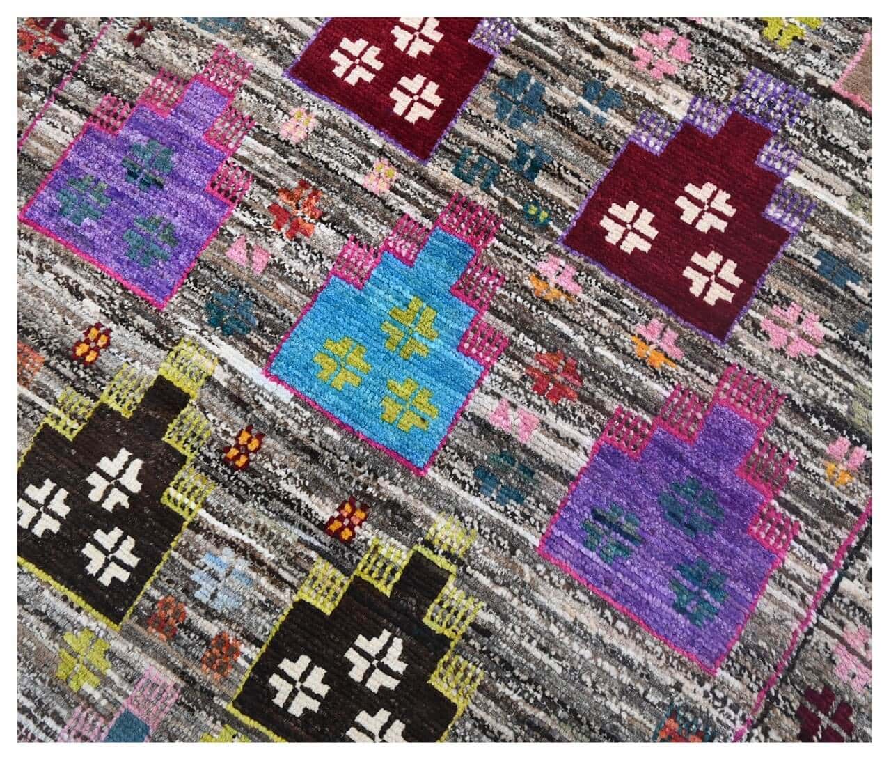 Taimany - Multicolor Tribal Wool Rug - Hand-Knotted 186x122cm